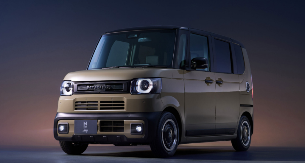 N-BOX JOY ターボ 特別仕様車 BLACK STYLE（FF）　ボディーカラーはデザートベージュ・パール＆ブラック